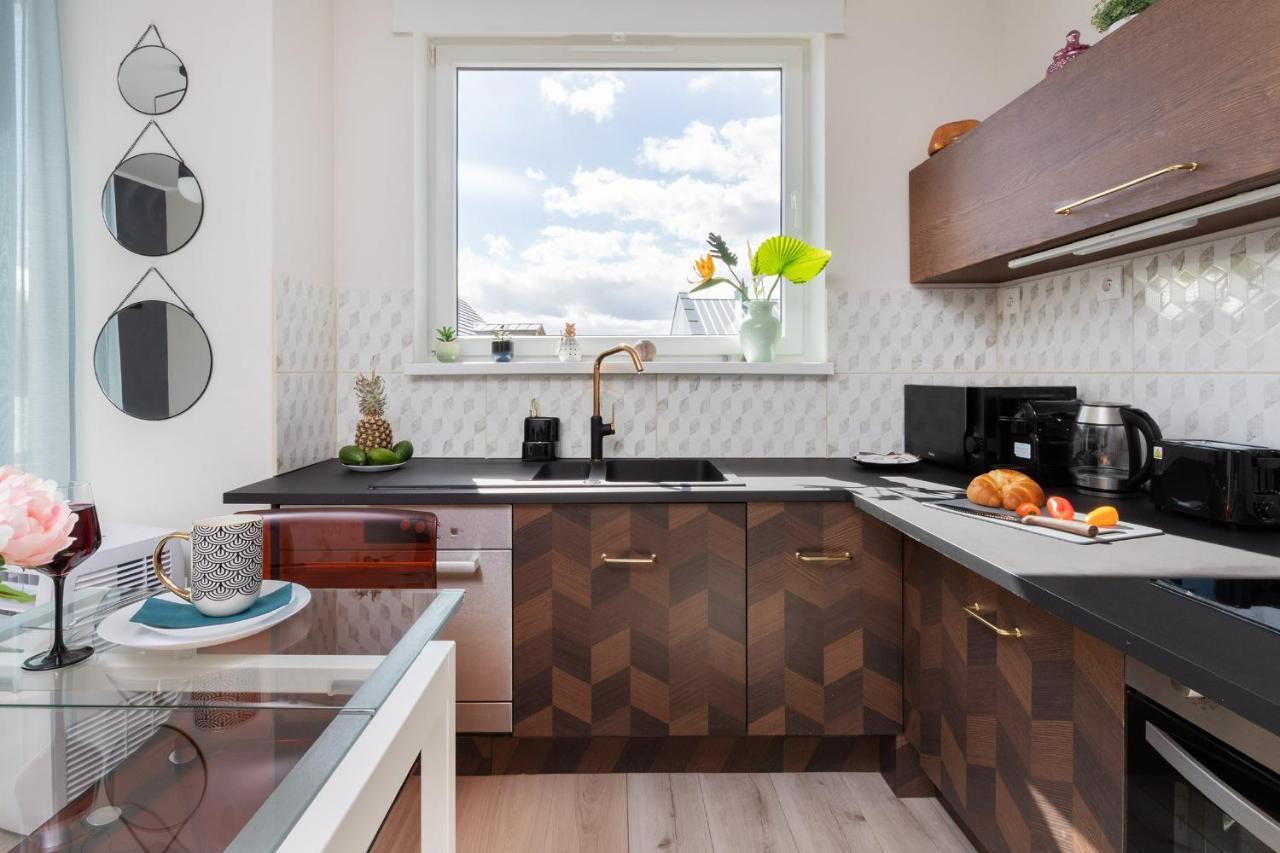 Przestronne 2 Oddzielne Sypialnie Caly Apartament W Spokojnej Dzielnicy Borkowo  エクステリア 写真